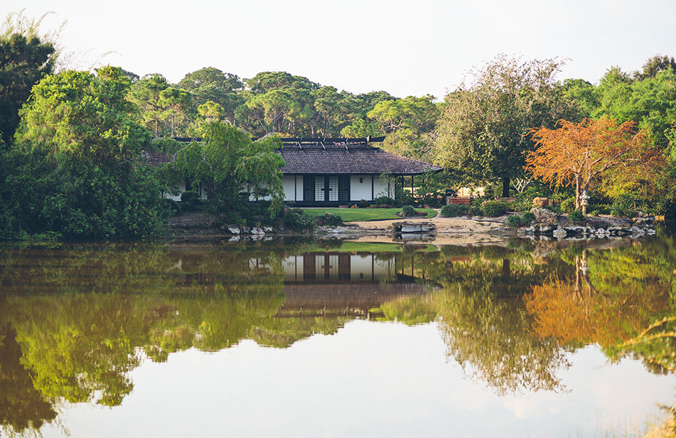 scenic view of Morikami museum with the calm pond